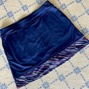 PGA TOUR Abstract Performance Skort Navy Pink Size Medium 2 side pockets 1 back